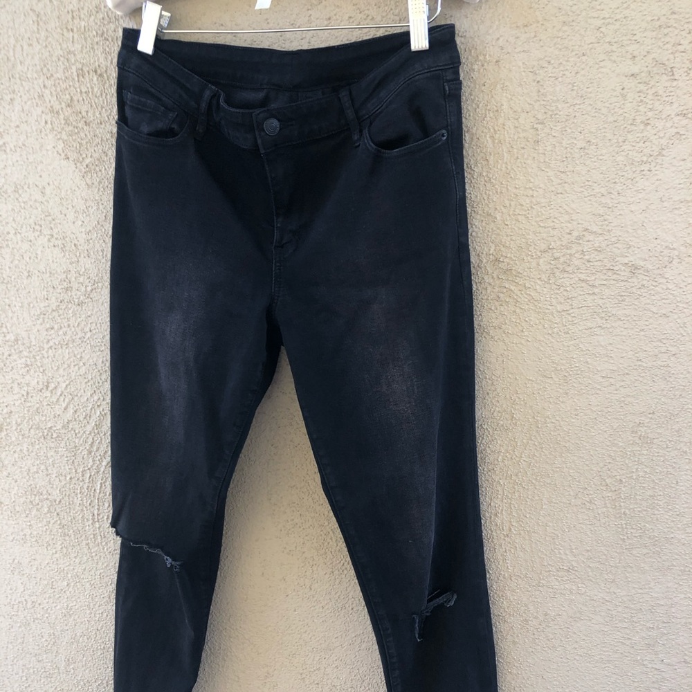 Abercrombie and Finch black skinny jeans